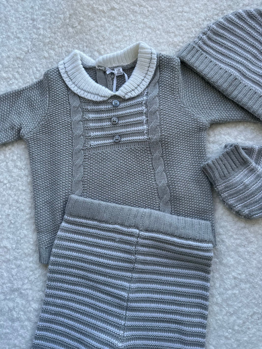 Grey knit 4 piece